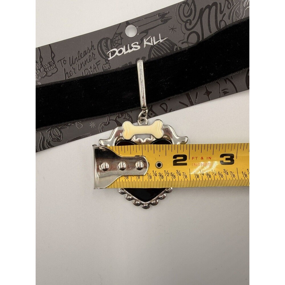 Dolls Kill Gothic Heart Choker Necklace Black Velvet Bone Charm Goth Y2K - Picture 6 of 8